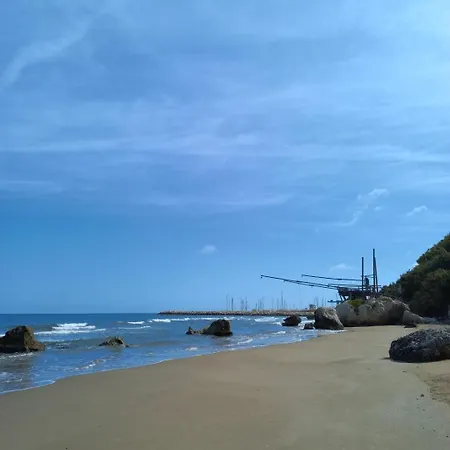 Centro Storico 5 Minuti A Piedi Dalle Spiagge Ristruttarato A Nuovo Hystorical 5 Minutes By Step To The Beaches Rodi Garganico